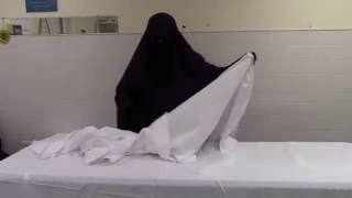Shrouding The Deceased Muslim Female