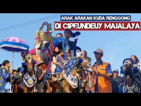 Renggong horse causes traffic jam in Cipeundeuy Majalaya - Dancing horse video