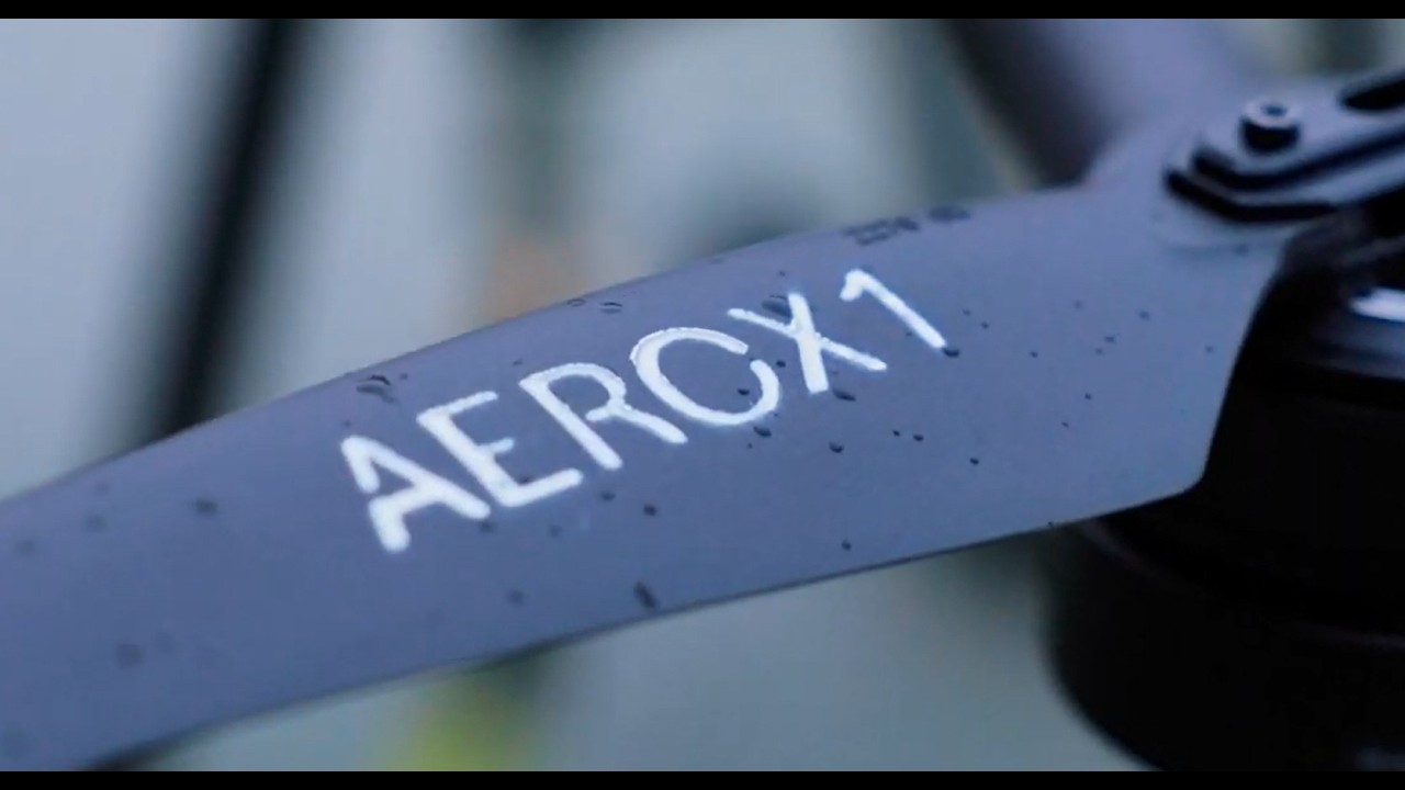 Aerial cleaning on an occupied office building