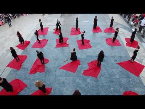 Fysalida Dance...on the streets... 'arting' again!