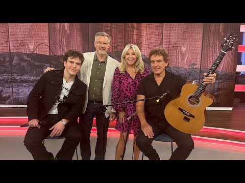 Aussie rock legend Ian Moss performs with his son Julian for the first time on TV