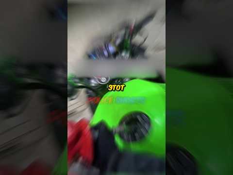Этого байкера остановил полицейский.. 😨