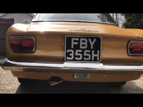 Alfa Romeo 1750 GTV Bertone | Exhaust and Drive (overtakes a Tesla!)