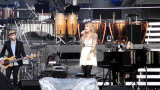 coeur de pirate loin d&#39;ici 2011 laval