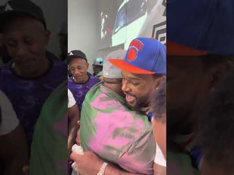 QUEENZFLIP GETS JUMPED BY DIPSET - CAMRON, JIM JONES, FREEKY ZEEKY IN NYC