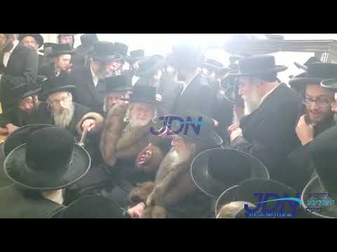 Pupa, Munkatch And Skulen Rebbes Menachem Avel In Beis Aharon - shvat 5783