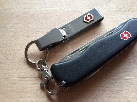 download lagu mp3 mp4 Victorinox Belt Hanger, download lagu Victorinox Belt Hanger gratis, unduh video klip Victorinox Belt Hanger