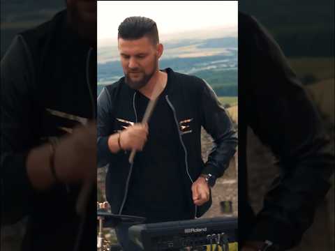 3x Mashup #FredAgain vs #Underworld vs #Coldplay #djmashup #ibiza2023 #djdrummer #bestmashups #ibiza