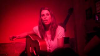 En medio de este show - Laura Ordóñez (Dog&roll, 11/10/14)