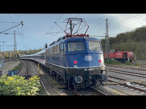 110 428 TRI ex DB Bügelfalte blau schiebt RE 12 Ersatzzug Stuttgart Hbf n. Nürtingen in Plochingen