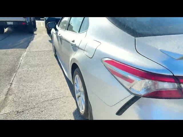 2018 Toyota Camry SE HEATED SEATS | KEYLESS ENTRY | VERY FUEL... in Cars & Trucks in London