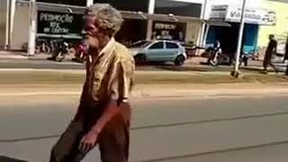 Tavão, o mendigo elegante!