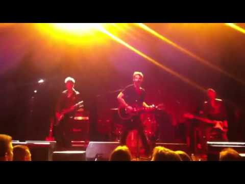 Gloryhound rocks Montreal