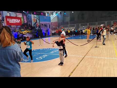 Łukasz Wiater - I MIEJSCE XXXII MISTRZOSTWA EGURROLA DANCE STUDIO KATEGORIA SOLO HIP HOP 6-8 LAT