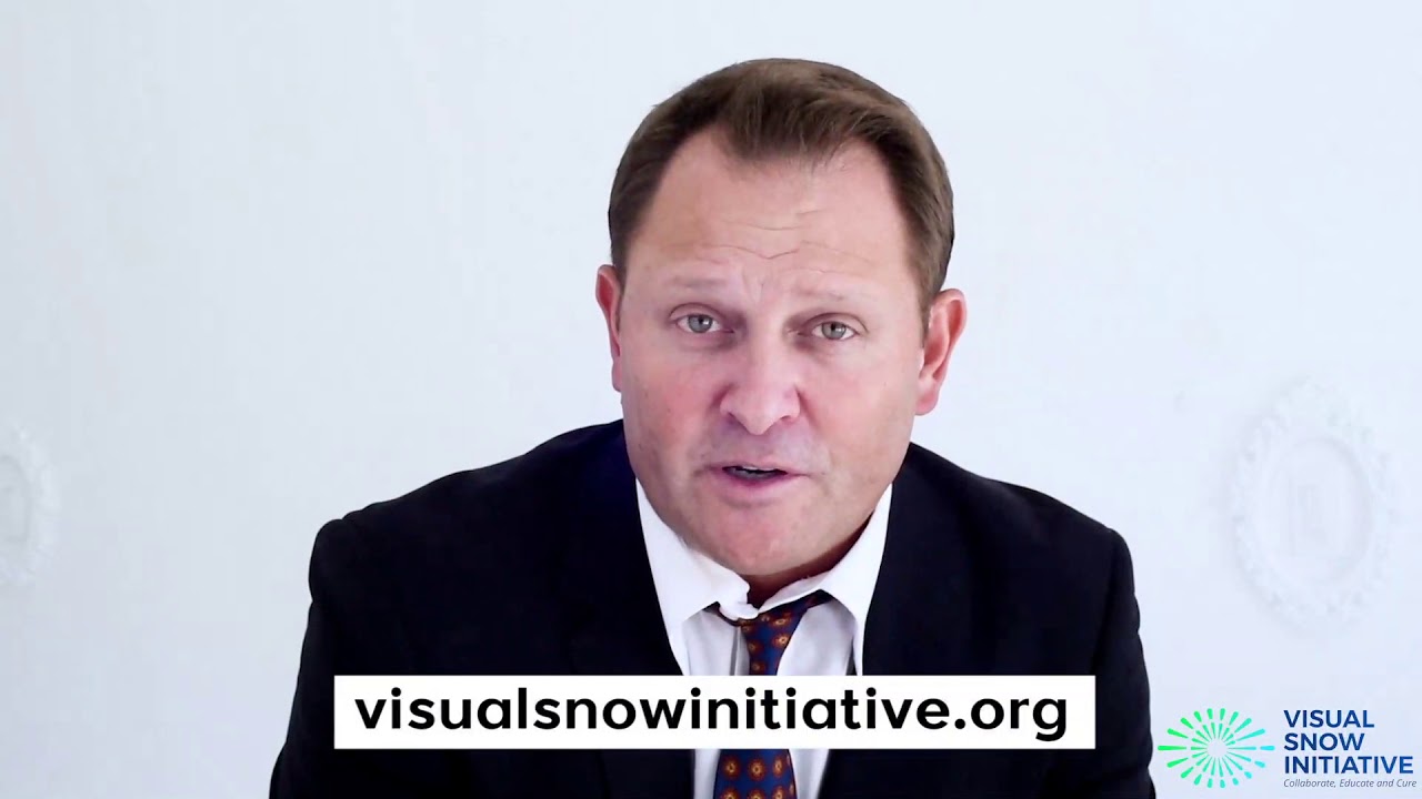 El actor de televisión Kevin E. West hace un anuncio para la Iniciativa Visual Snow