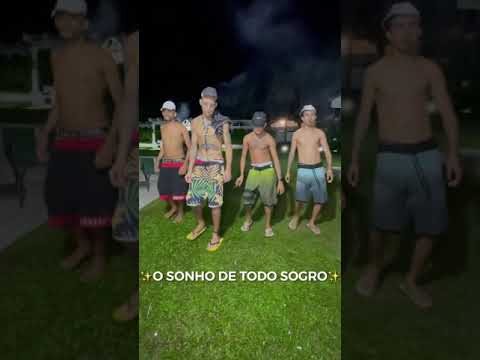 cremosinho, cabisbaixo, pobretion e gago dançando espirra o lança 😂😂😂 #cremosinho