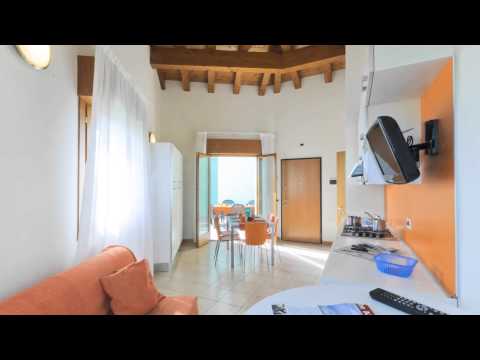 AG. LUNA ROSSA - CAORLE - VE - residence ROBERTA