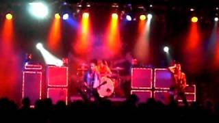 Backyard Babies - Bombed live