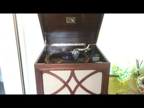 Roy Fox & His Band - Al Bowlly Vocals - Lullaby Of The Leaves - 1932