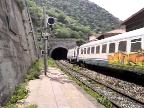 R 3692 Reggio C.C.le-Cosenza ripr. Scilla 24 aprile 2013 14:30