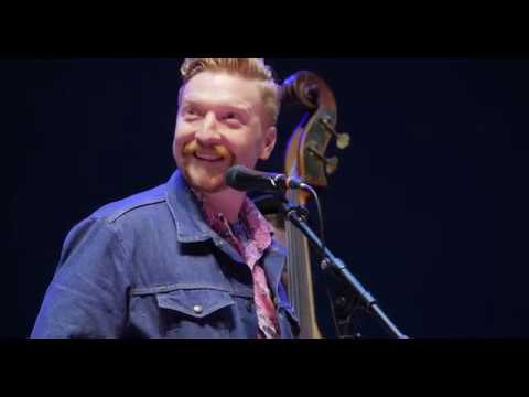 Tyler Childers with Town Mountain "Down Low" LIVE in 4k @ Red Rocks Ampitheatre (Morrison, CO)