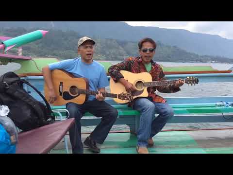 CARA ORANG BATAK MENGHIBUR TAMU MANCA NEGARA!!! LISSOI!!!