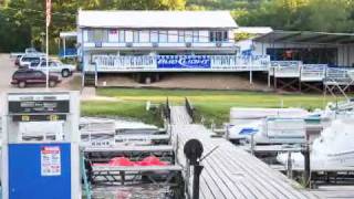 preview picture of video 'Runaway II Resort • Lake of the Ozarks, MO'