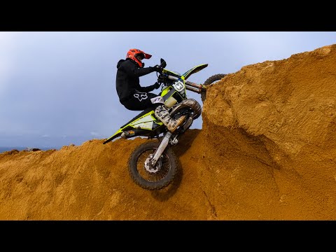 Enduro - The Steepest Wall Scrambling