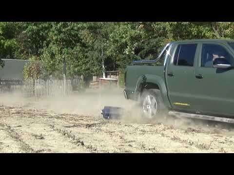 AUER XROC Pro Vs. VW Amarok V6 - Extrem Test