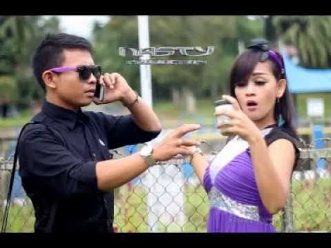 Monica barbie-Bahatan Gaya (Official Musik Video) Tapsel Madina