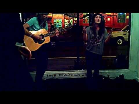 EVENi performing  Chameleon - Le Salon d'Art NYC (unplugged)