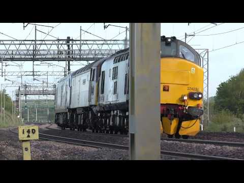 37423 57305 68014   06.50 Crewe Gresty Bridge - Wembley Lmd near Heamies Farm 12/05/2018.