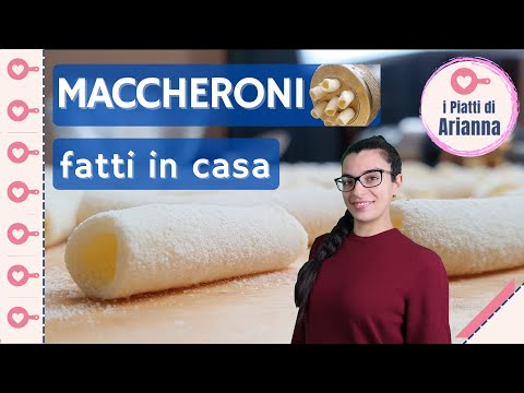 Maccheroni fatti in casa con torchio antico