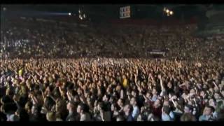 SHAKIRA LIVE MOMENTS Whenever Wherever - Tour of the Moongose