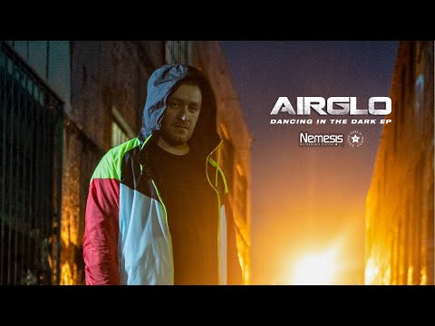 Airglo - Dancing In The Dark