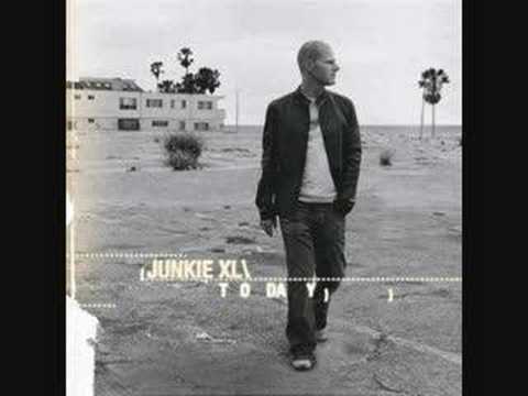 Junkie XL Feat. Eletrocute - Mad Pursuit