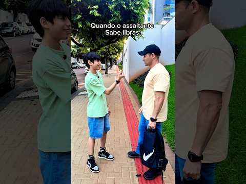 QUANDO O ASSALTO É EM LIBRAS!!   #shorts #humor