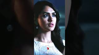 mrunal thakur romanic scene🥰