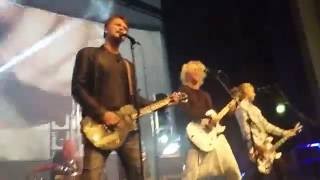 Apulanta - Systeemi kusee (live @ Jyväskylän paviljonki, 3.9.2016)