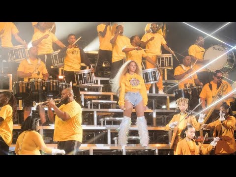 Videoclip de Freedom (Homecoming Live) — Beyoncé