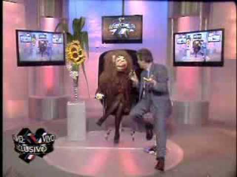 SuperXclusivo 1/28/10 - Magaly Febles devolviendo ropa después de usarla