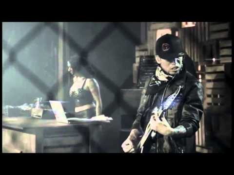 Videoclip de Mira Quien Vuelve al 100 (En Vivo) — Cartel De Santa