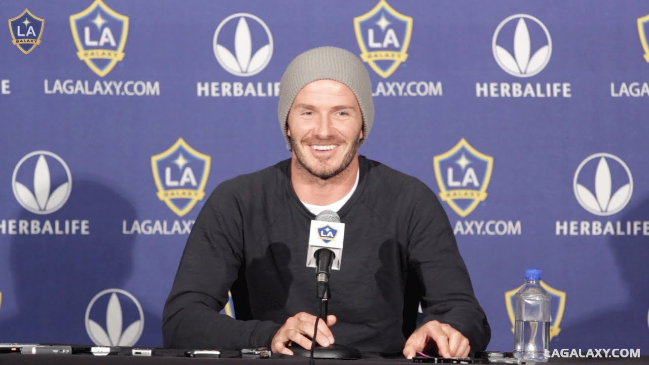David Beckham shares a laugh at LA Galaxy press conference - YouTube