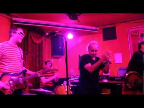 gruppe 80 feat. Peter Behrens (Trio) - spaltung  (live im Karo 6.10.12)