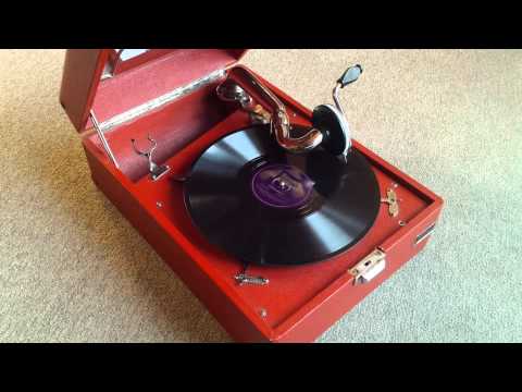 Komm Zurück! - Kurt Widmann mit seinem Tanzorchester auf russischem Koffergrammophon