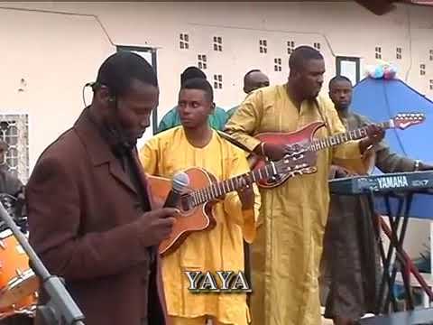 Golly Imengo et Frere Carlyto Lassa - Yaya