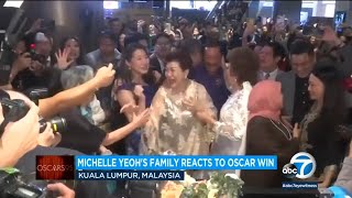 Download lagu Michelle Yeoh's mother reacts to her Oscars win from a live viewing party in Malaysia mp3 Download lagu Michelle Yeoh's mother reacts to her Oscars win from a live viewing party in Malaysia mp3