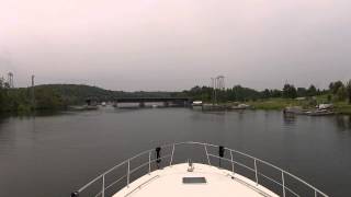 preview picture of video 'Boat Cruise Past Hastings Swing Bridge - Sit Back Sunday GoPro Boat Cruise'