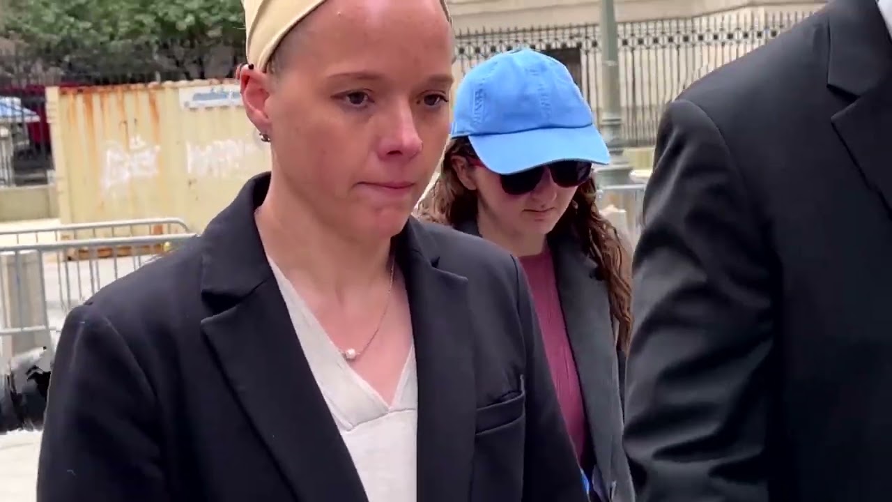 Bankman-Fried's ex-girlfriend sentenced to 2 years in jail | REUTERS