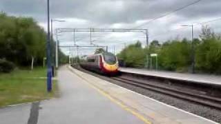 preview picture of video 'Virgin Pendolino Passing Through Kidsgrove Southbound'